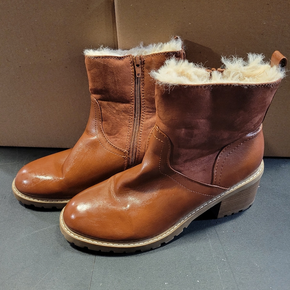 Universal Thread Fur Lined Ankle Boots